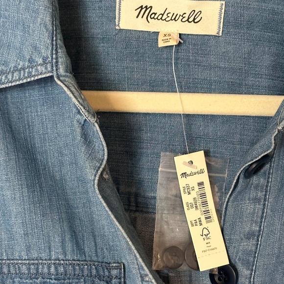 Madewell - Denim Utility Popover Dress in Midhurst Wash - XS - Picture 9 of 10